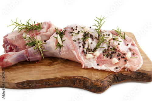 Photo: leg of lamb seasoned with rosemary and garlic leg of lamb seasoned with rosemary and garlic