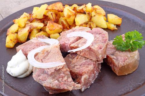 Photo: Sülze mit Bratkartoffen Sülze mit Bratkartoffen