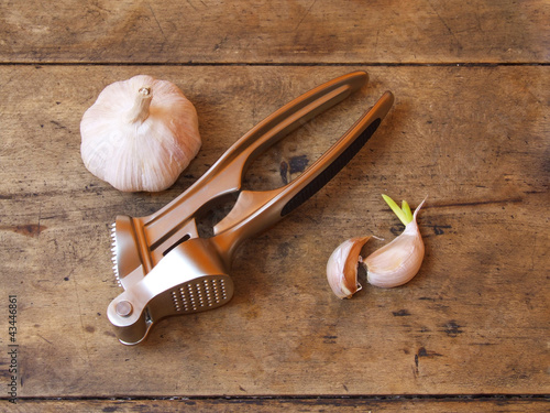 Photo: garlic on the table garlic on the table