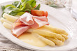 Spargel mit Schinken