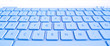 Tastatur eines Computers vor Bildschirm