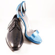Foto: Elegant shoes for men and women's shoes on white background Elegant shoes for men and women's shoes on white background