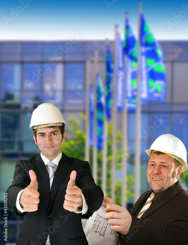 Foto: Bauingenieure mit Helm Bauingenieure mit Helm