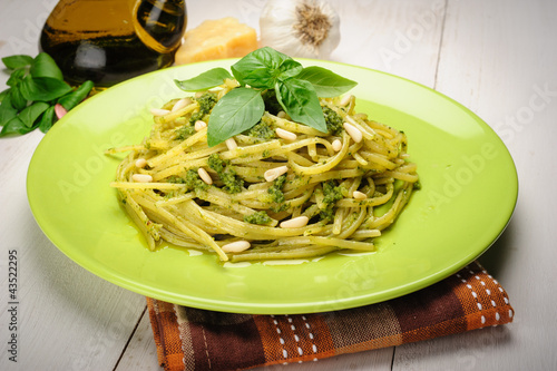 Photo: Linguine al Pesto Linguine al Pesto