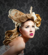 Foto: Hairdressing and makeup fashion woman Hairdressing and makeup fashion woman