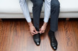 fasten shoes