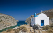 Insel Kalymnos Griechenland Bucht mit kleiner Kirche