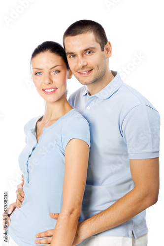 Foto: Young happy smiling couple, isolated Young happy smiling couple, isolated