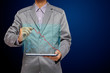 Foto: drawing virtual graph,chart, diagram on tablet computer drawing virtual graph,chart, diagram on tablet computer