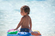 Photo: bambino al mare con salvagente bambino al mare con salvagente