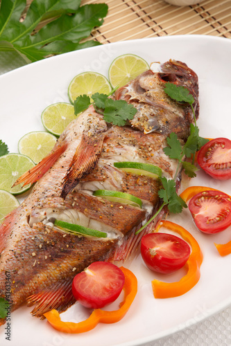 Foto: Whole Roasted Wild Rockfish Whole Roasted Wild Rockfish
