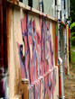 Hauswand außen mit Graffiti