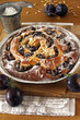 ganzer pflaumenkuchen