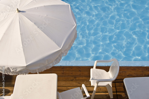Photo: Terrasse et piscine Terrasse et piscine
