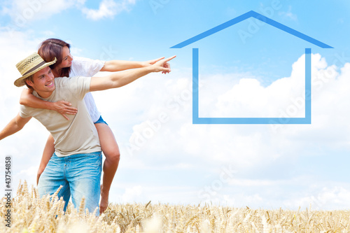 Foto: pärchen mit haus pärchen mit haus
