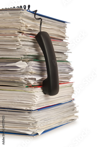 Foto: Pile of papers on white Pile of papers on white