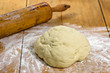 Hefeteig mit Nudelholz