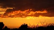 Video: Sonnenuntergang in einer Flussaue Sonnenuntergang in einer Flussaue