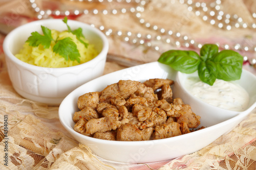 Foto: Grilled turkey with light sauce Grilled turkey with light sauce