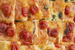 pizza con pomodorini