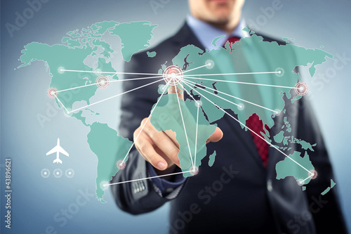Foto: Man with Touchscreen Flightplan Man with Touchscreen Flightplan