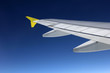 Tragfläche eines Flugzeugs während Flug