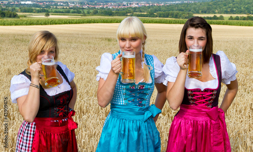 Foto: Bier trinken Bier trinken