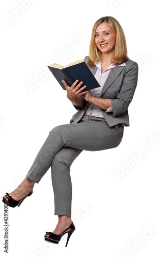 Foto: woman reading book woman reading book