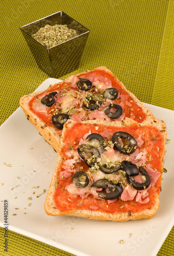 Photo: Pizza bread Pizza bread