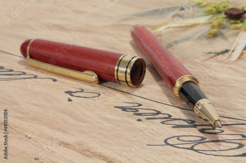 Photo: stylo de bois stylo de bois