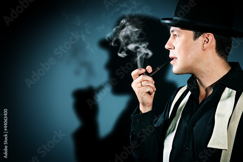 Photo: detective detective