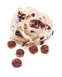 Eine Kugel Eis mit Teig Stückchen