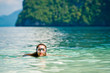 Swimming in te sea