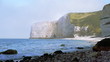 Vídeo : Cliffs at the beach near Etretat, France Cliffs at the beach near Etretat, France