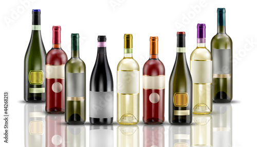 Photo: composizione vino varie bottiglie composizione vino varie bottiglie