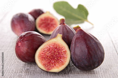 Photo: group of fresh figs group of fresh figs
