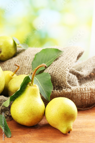 Photo: Juicy flavorful pears of nature background Juicy flavorful pears of nature background