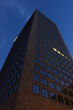 Hochhaus am Abend