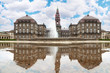Foto: Christiansborg Palace with fountain at summer day in Copenhagen Christiansborg Palace with fountain at summer day in Copenhagen