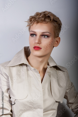 Foto: portrait of model girl portrait of model girl