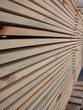 holzstapel - lange helle bretter