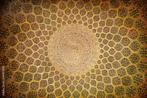 Photo: Dome of the mosque, oriental ornaments from Isfahan, Iran Dome of the mosque, oriental ornaments from Isfahan, Iran