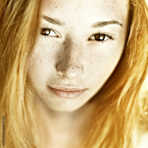 Photo: woman with freckled woman with freckled
