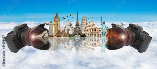 Foto: Travel the world camera concept Travel the world camera concept