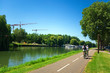 Foto: Piste cyclable le long du canal de la Bruche à Strasbourg Piste cyclable le long du canal de la Bruche à Strasbourg