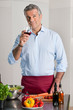 Foto: Winetasting while cooking Winetasting while cooking