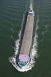 Frachtschiff aus der Vogelperspektive