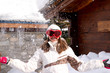 Photo: jeune fille sous la neige jeune fille sous la neige