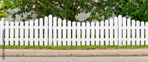 Photo: Weißer Gartenzaun Weißer Gartenzaun