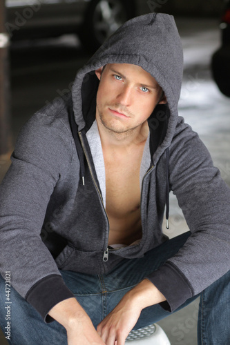 Photo: Portrait of young man Portrait of young man